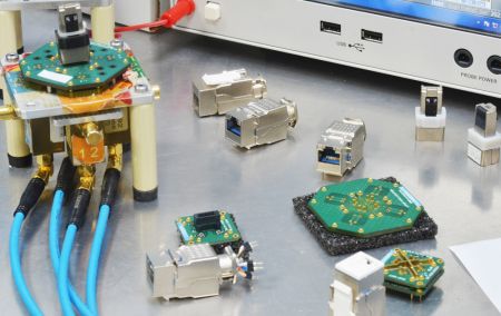 Composant STP - Prises Keystone blindées sous les tests de matériel de connexion